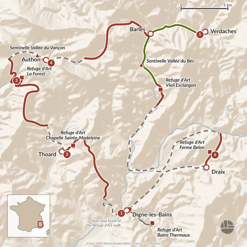 Route map of the eight-day Refuge d'Art walking tour around Digne-les-Bains, showing the five Refuges d'Art, the two Sentinelles and the daily stages